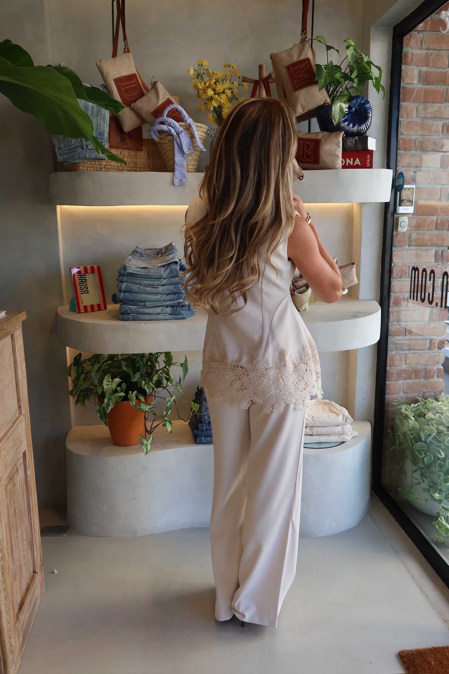 New England - Lace Vest Set