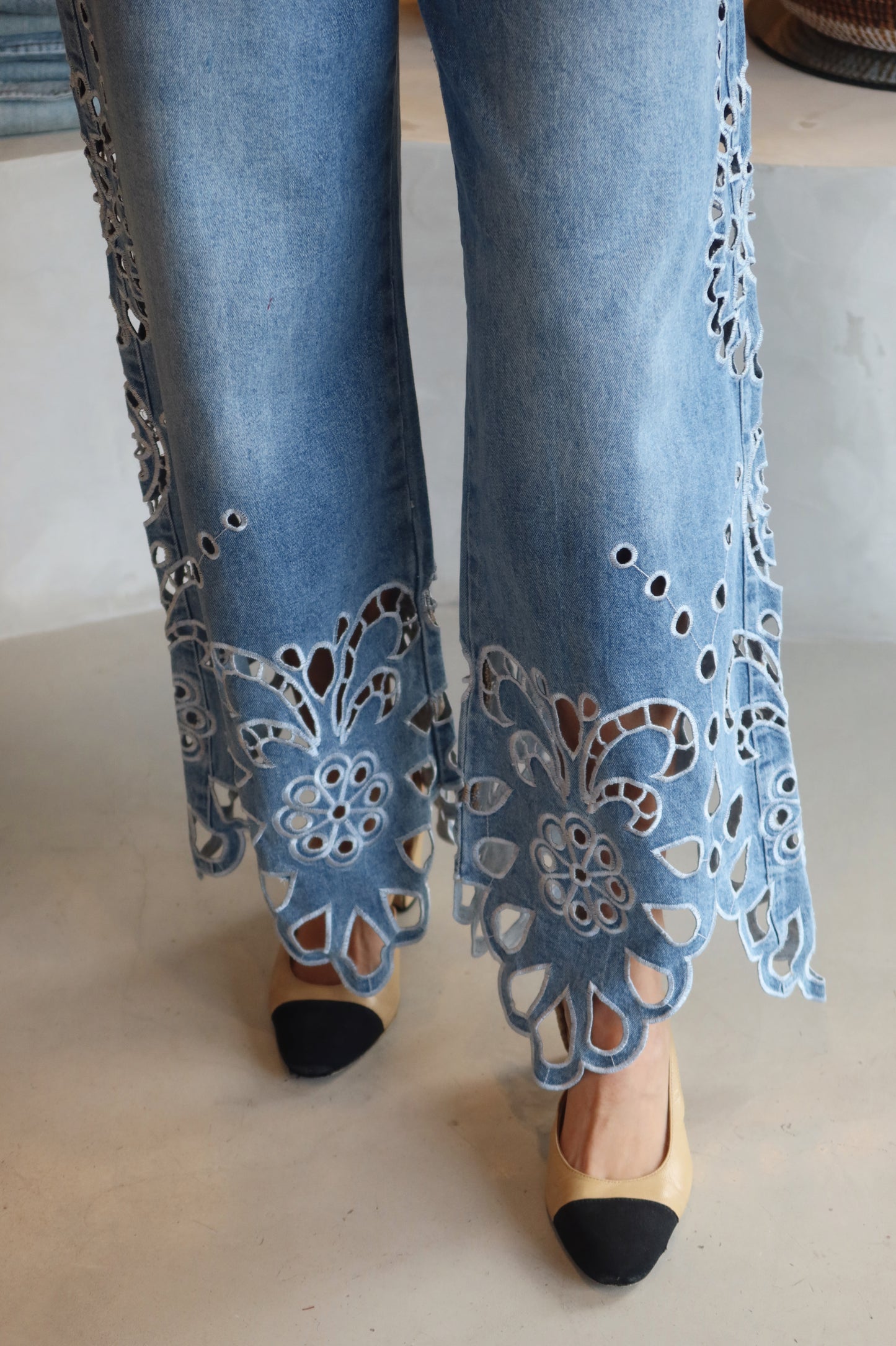 Texas - Eyelet Jeans