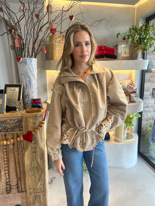 Charleston - Beige Eyelet Jacket