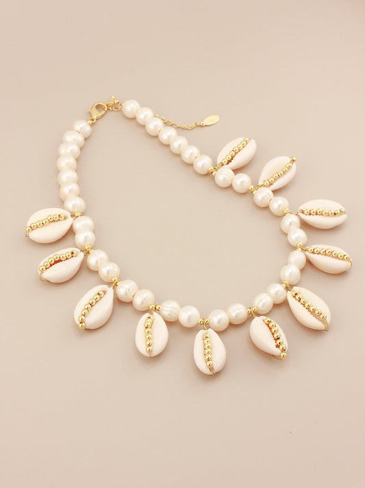 PEARLS & SHELLS BEADED Choker