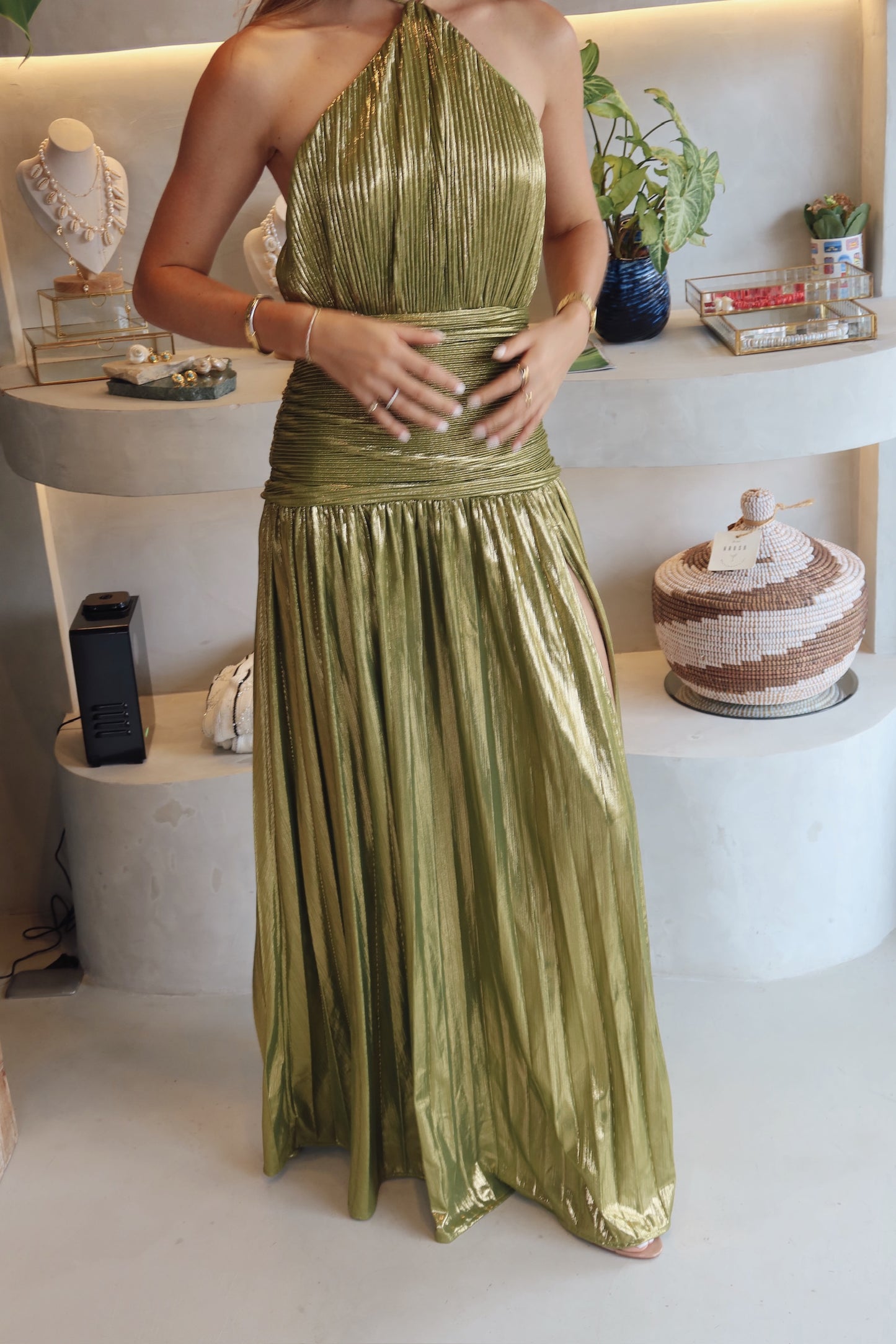 Dubái ￼- metálic olive dress