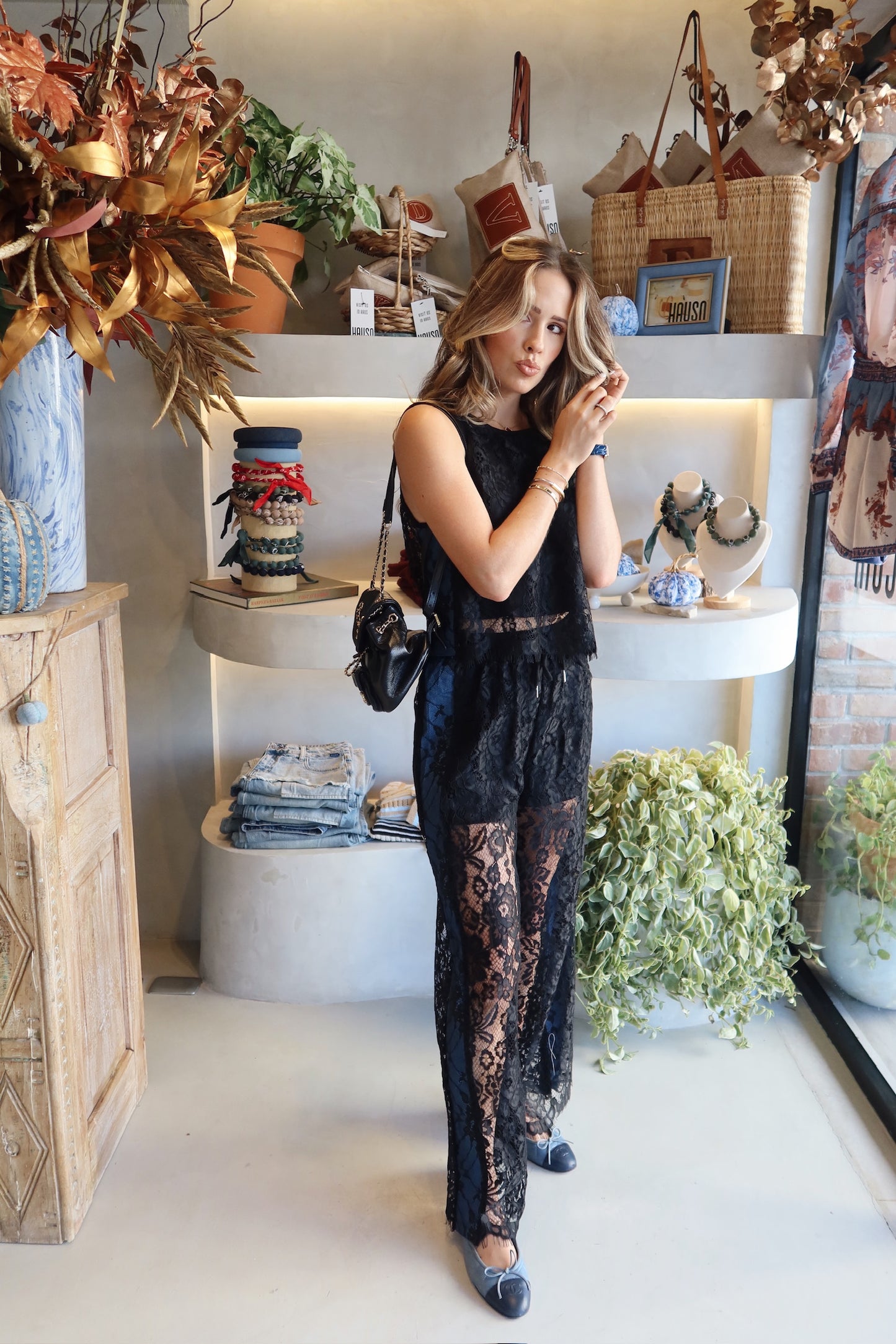 The Jet - Lace Set